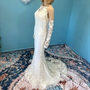 Yolan Cris Lace Destination wedding dress Trumpet size 4